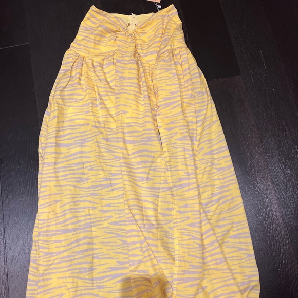 Yellow maxi skirt set - Picture 9 of 9